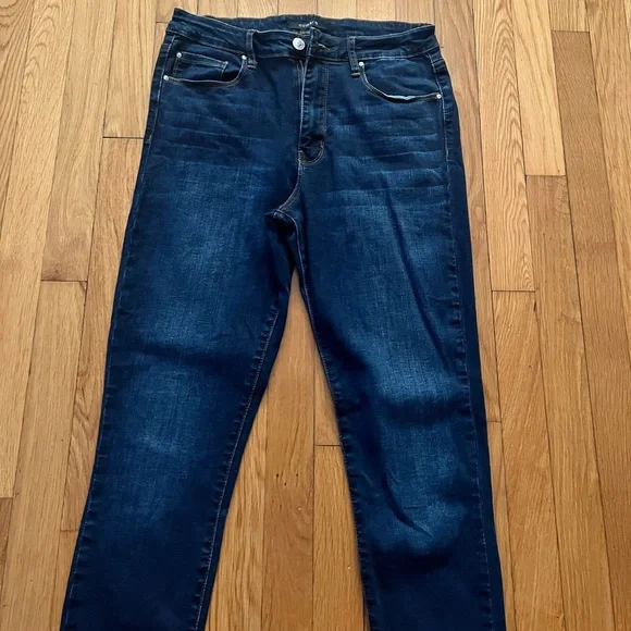 Women jeans - Picture 2 of 3